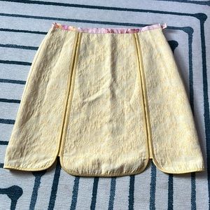 Bandolino petite. Yellow floral, pencil skirt with pink waistband. 10P
